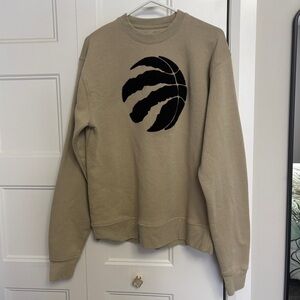 NBA Toronto Raptors Tan Crewneck Sweater with Black Embroidered Logo Size Medium